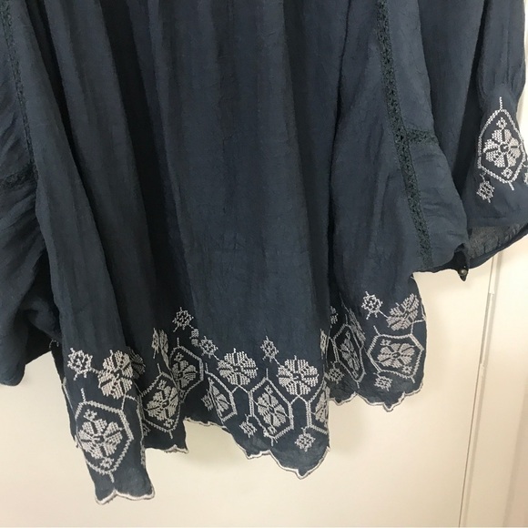 3/$15 Cecico blue boho wide dolman style sleeves  top - Picture 11 of 11